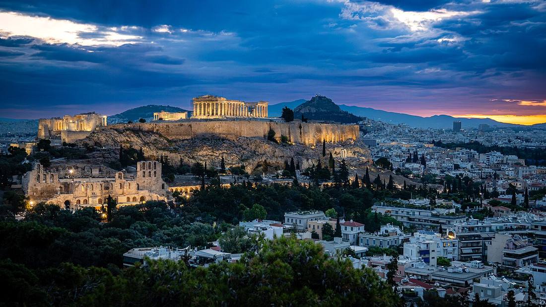 Greece: where travellers using a local eSIM actually go
